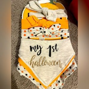 Bib and headbands set